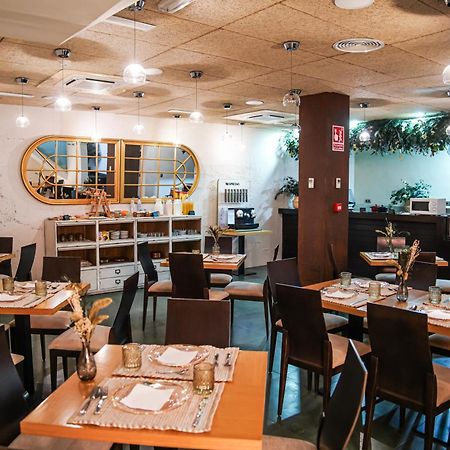 Hotel Baeza Monumental By Eme Hoteles Ngoại thất bức ảnh