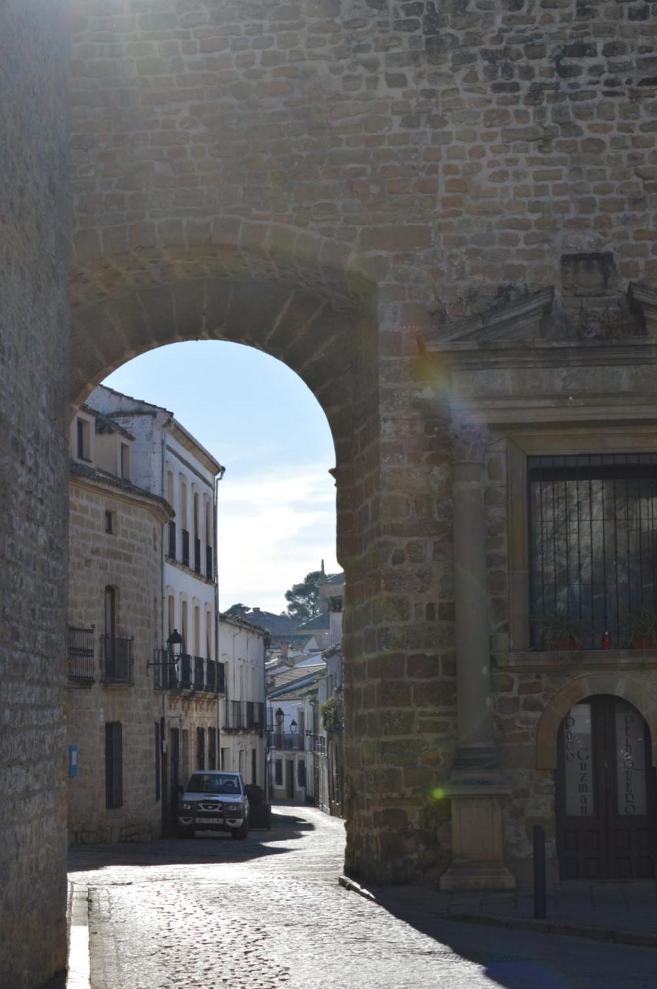 Hotel Baeza Monumental By Eme Hoteles Ngoại thất bức ảnh