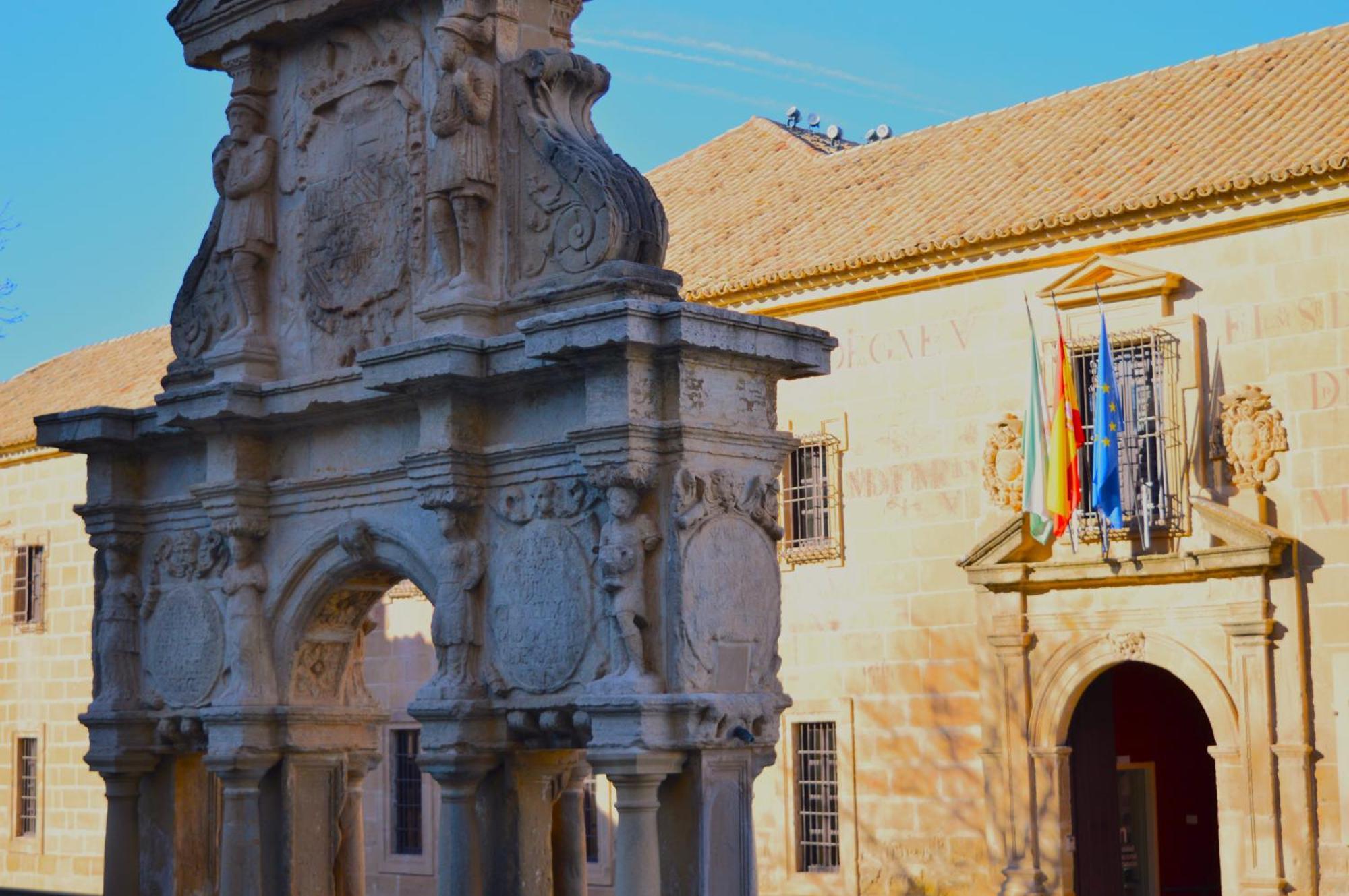 Hotel Baeza Monumental By Eme Hoteles Ngoại thất bức ảnh
