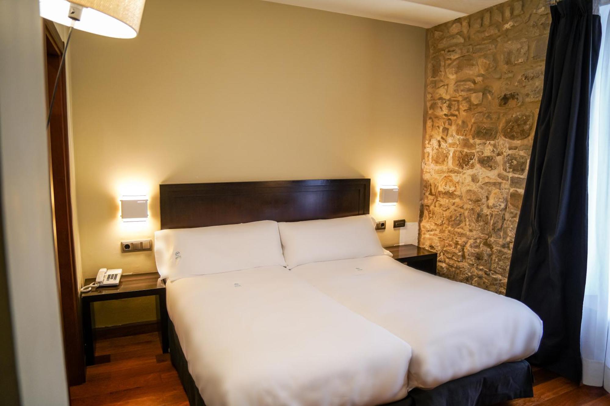 Hotel Baeza Monumental By Eme Hoteles Ngoại thất bức ảnh