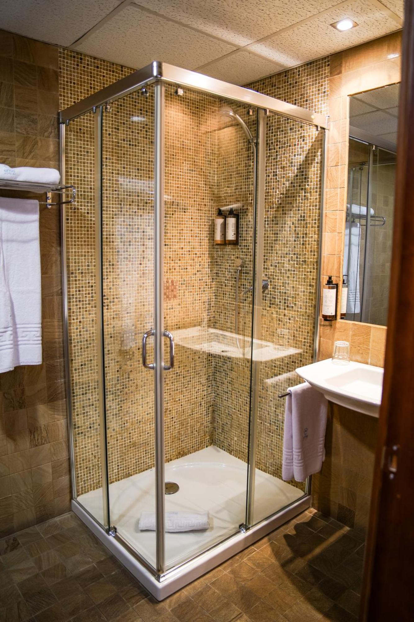 Hotel Baeza Monumental By Eme Hoteles Ngoại thất bức ảnh